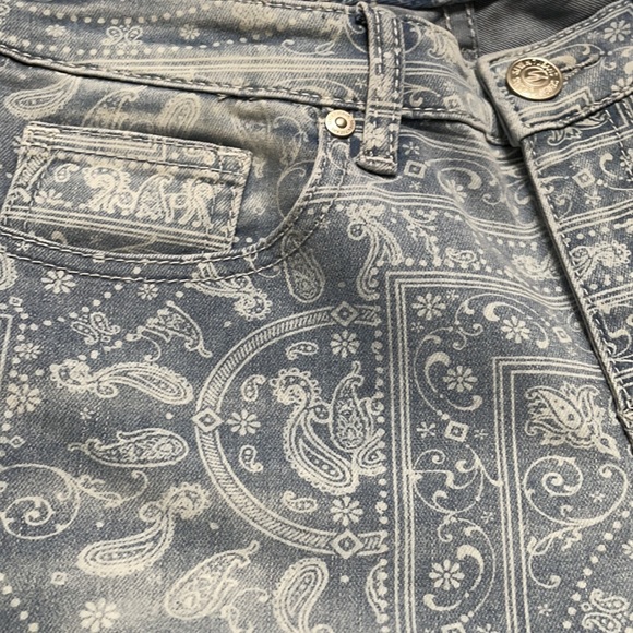 Seven7 Paisley Jeans - Picture 4 of 5